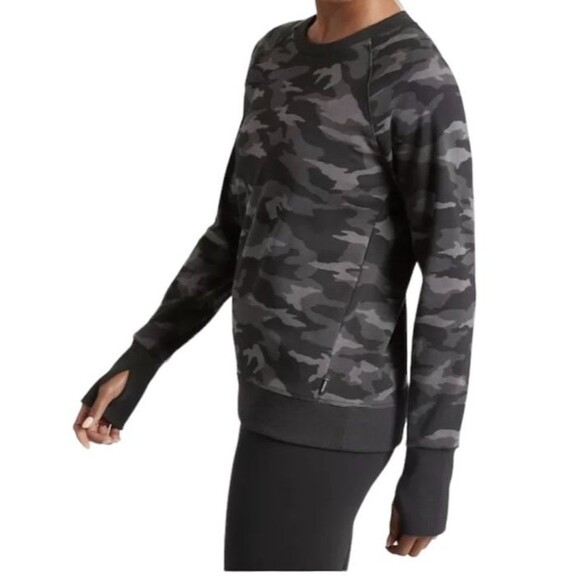 Athleta Triumph size Small S Soft Crewneck Sweatshirt Black Gray Camouflage - Picture 2 of 11